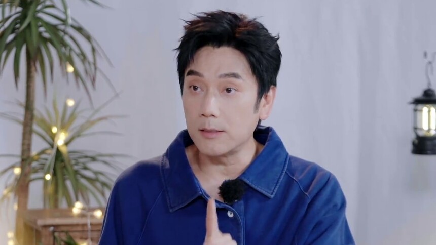 超级“i”人？林依轮现场模仿李克勤