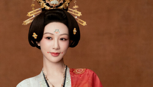 何惟芳从来不是深闺人不识的娇花