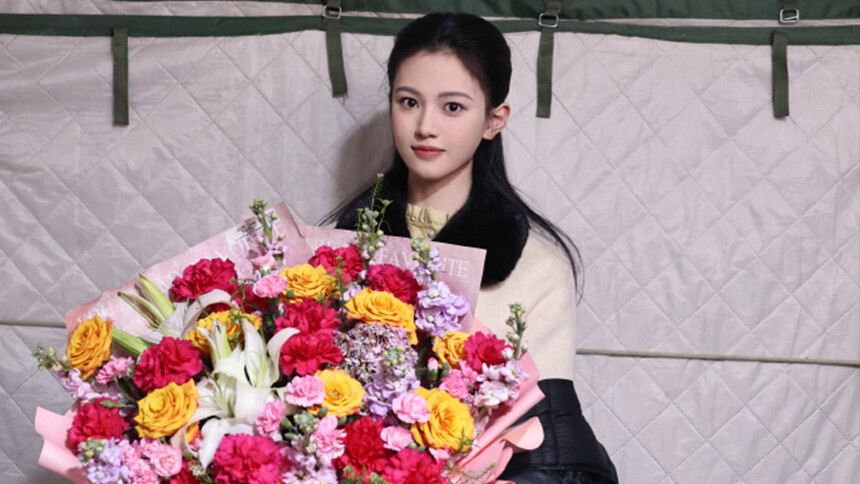 沈羽洁分享《焰火明城》杀青vlog 活力满满趣味十足