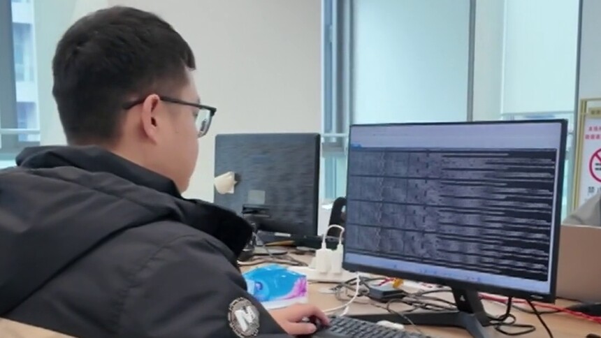 两会精神“智”启新程｜AI点亮智慧城市 政务服务更“贴心”