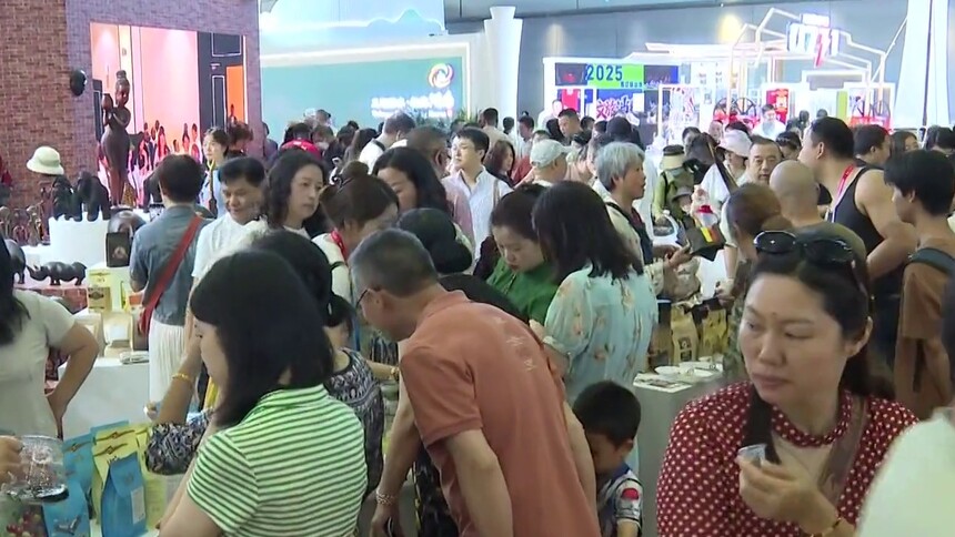 在长沙逛非洲，周末打卡中非经贸博览会：非洲商品馆“惹”火 “半个长沙城人”都在