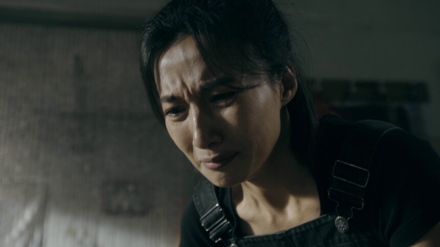 《炽热年华》终极预告 解码90年代“创业女王”的滚烫人生