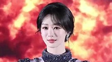 杨紫0帧起手弹奏小琵琶