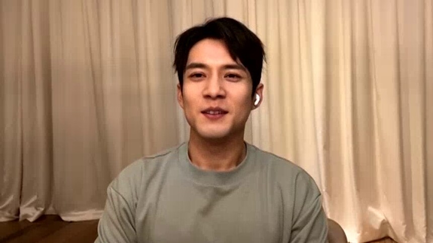 韩东君续篇《装腔启示录之环游世界》