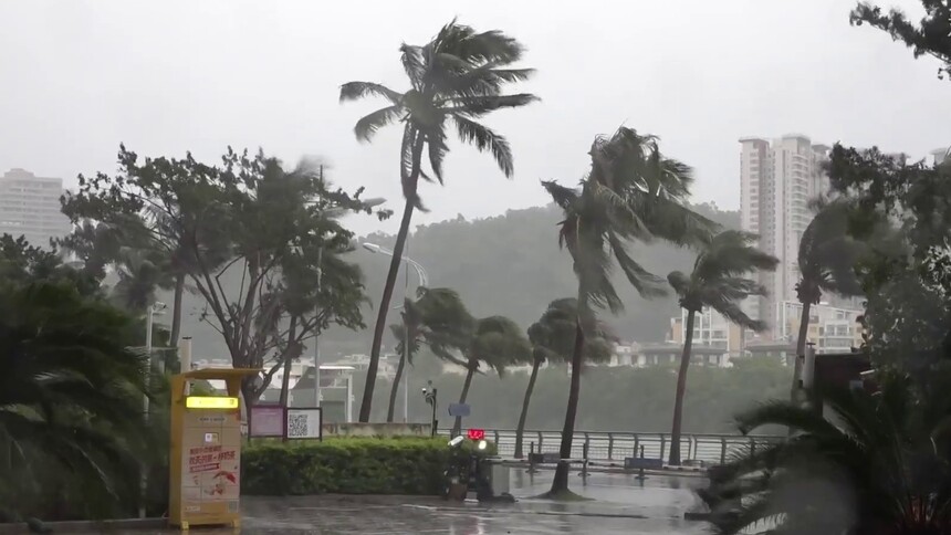 台风“剑鱼”将于24日傍晚到夜间从三亚到乐东近海擦过