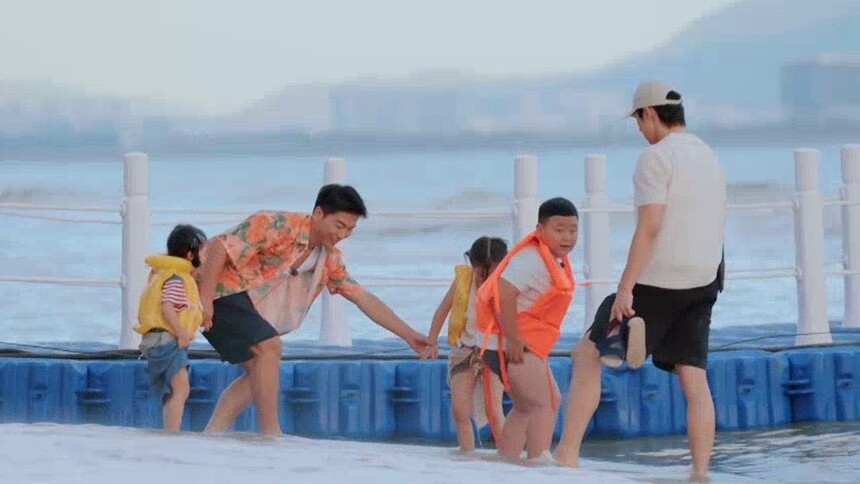《海角88号》10月6日看点：首批客人入住！颜安被小孩哥难倒紧急摇人