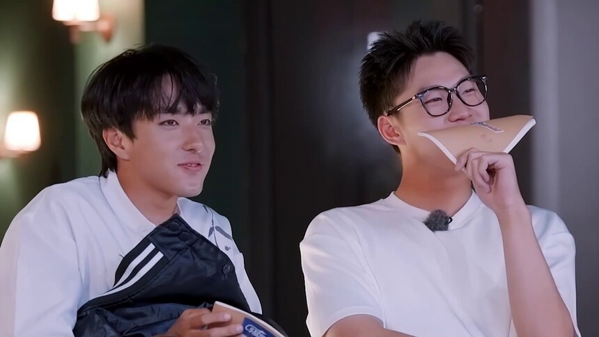 家人是强心剂也是催泪弹 少年们纷纷猛男落泪