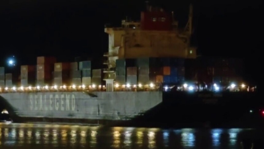 历时20天！中欧北极快航航线首艘货船抵达英国