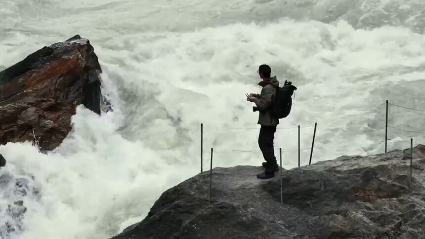 小伙骑行6300多公里收集长江水