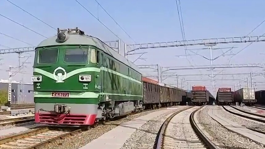 新疆霍尔果斯口岸今年通行中欧（中亚）班列突破8000列