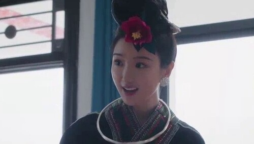 月亮教孩子们苗绣知识
