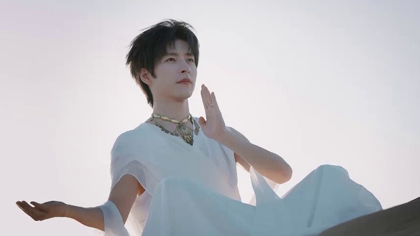 文韬被夸成翘嘴