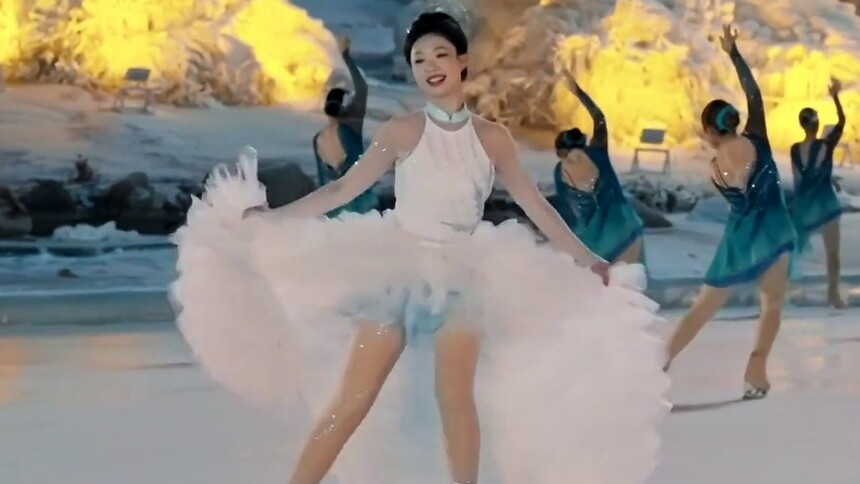 管乐冰上舞蹈滑出了火树银花感觉