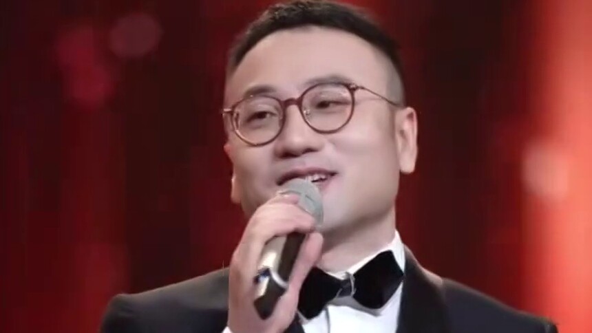 第3届金声奖颁奖典礼现场 李栋柠：第二次来长沙 不冷了不辣了 因为心热了 是金声的力量更是长沙的力量
