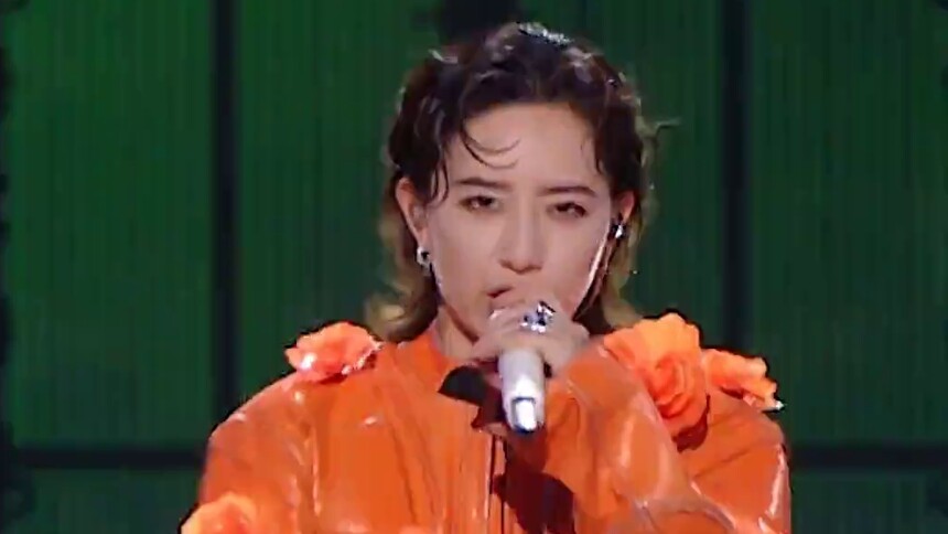 李斯丹妮《兰花草》心动直拍