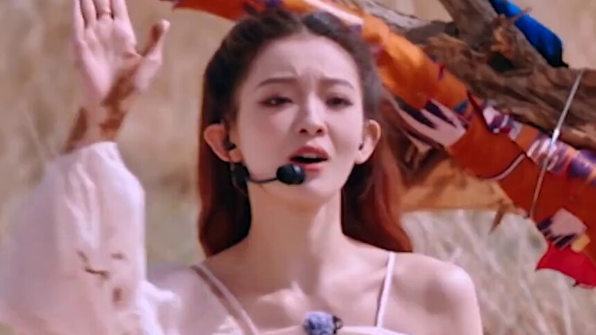 张小婉/曹颖/罗予彤/管乐/宋妍霏/侯佩岑《泥巴》心动直拍