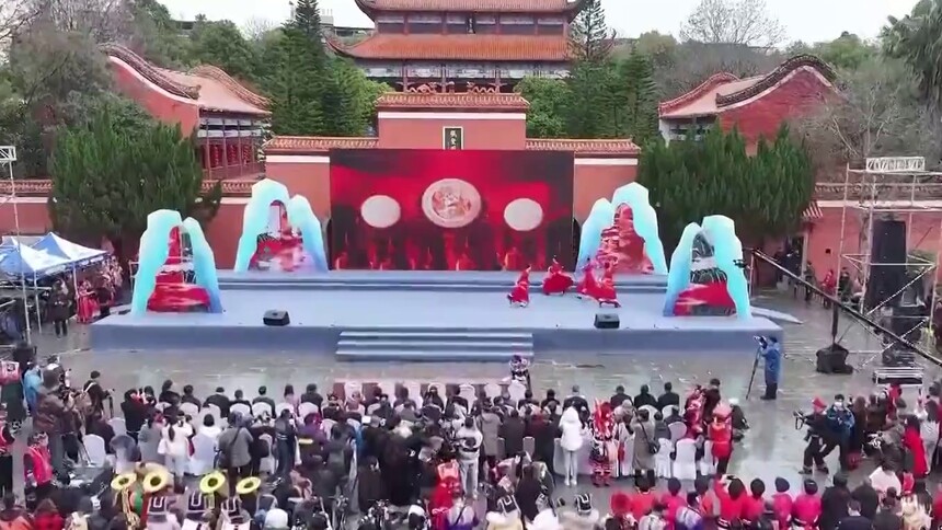 江华举办“惊蛰赶鸟”瑶歌会