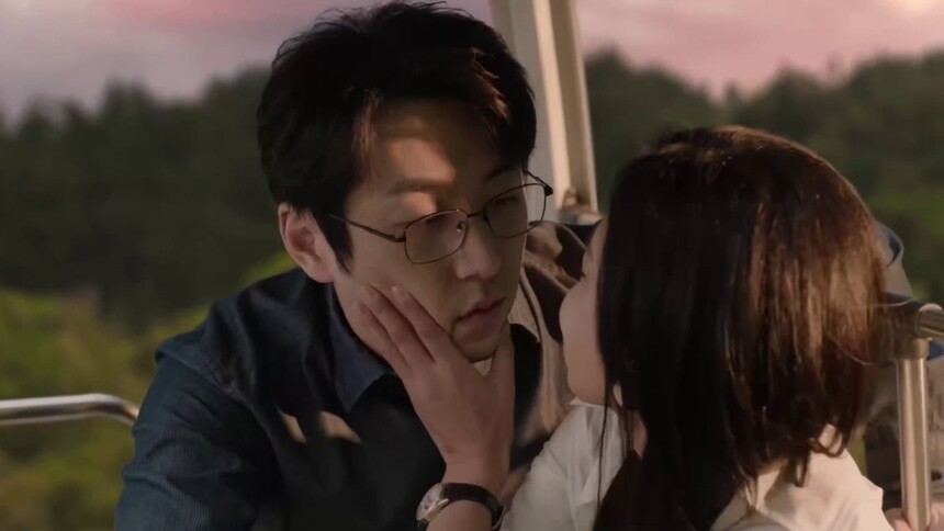 刘梓懿秦文彬缆车吻