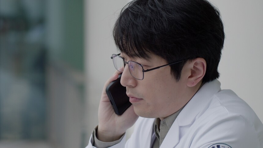 《仁心俱乐部》第17集看点：潘悦要秦文彬帮江雪找证据
