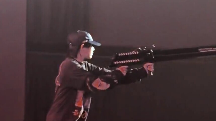 李斯丹妮的日常碎片：“加特林”式的热情冲锋