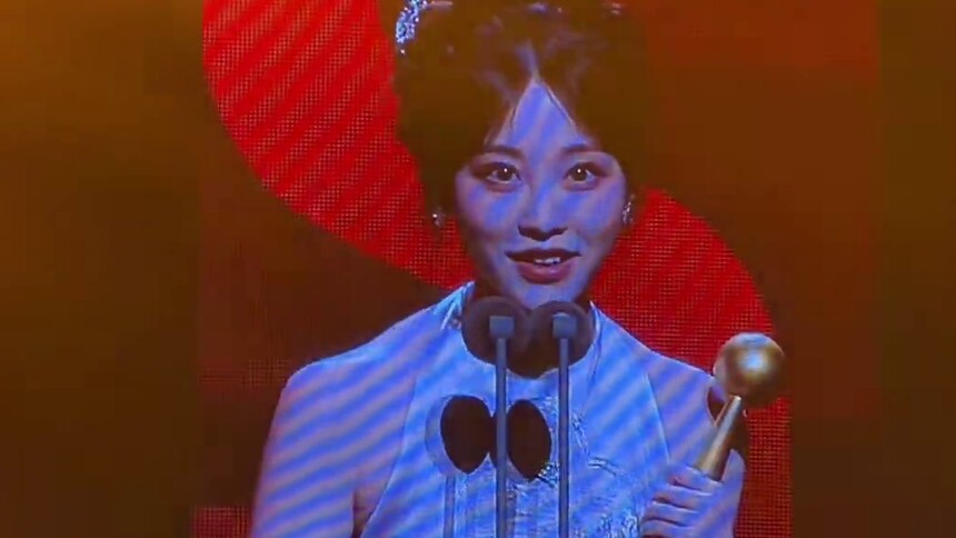 《代言人影响力盛典》动感地带芒果卡晒晒时刻：祝绪丹太优雅啦