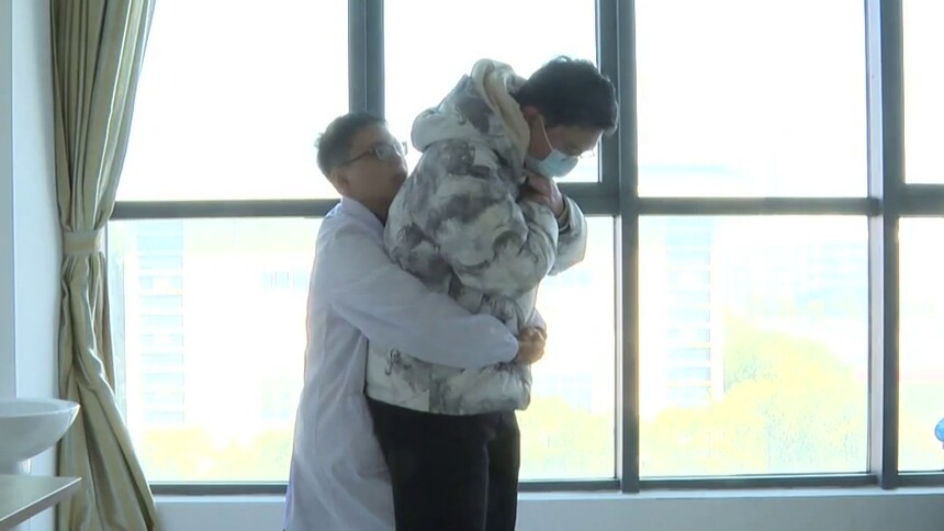 TOP2 海姆立克急救法更新了！急诊医生“拆解”施救要点