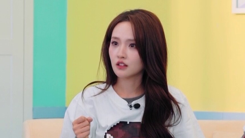 小兔第一次网购的东西是有顺口溜的针织衫？