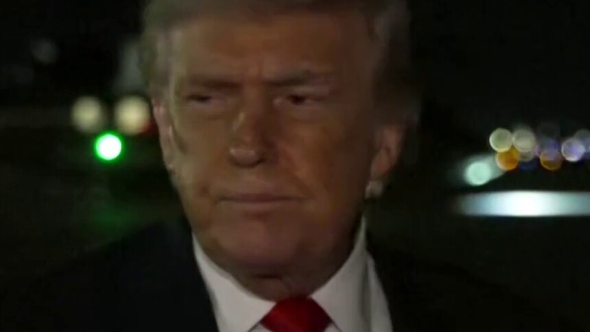 特朗普威胁马克龙：不入会 就加税200%