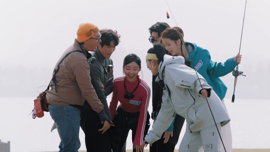 《一起钓鱼吧》1月29日看点：7队抢3张“加成卡”，开局就淘汰十八人