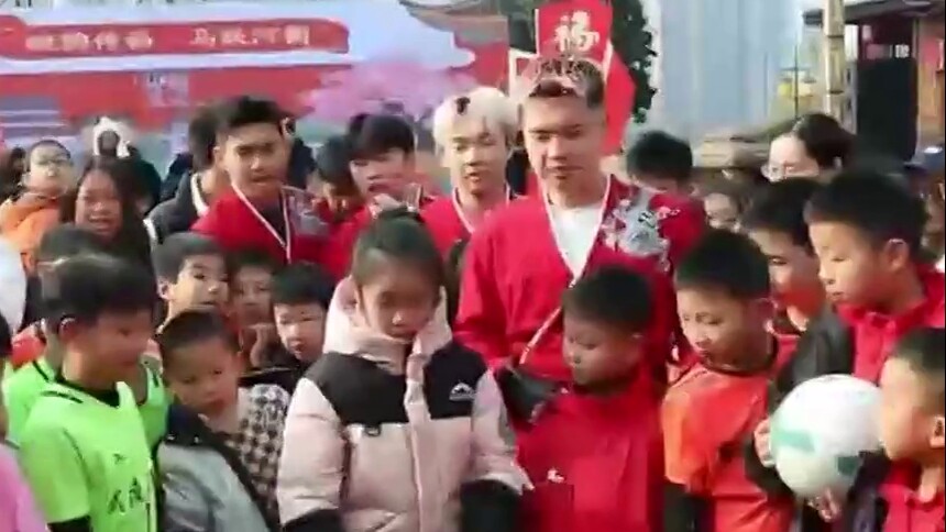 蹴鞠传福 马跃河街 燃爆！湘超+非遗碰撞绝了