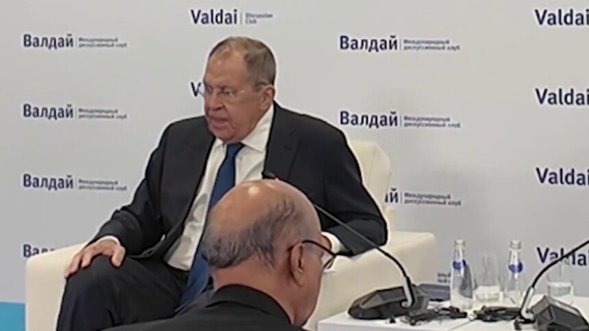 拉夫罗夫：俄方对伊朗的未来感到担忧