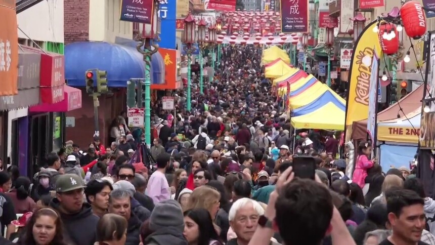 美国旧金山唐人街举行迎春花市