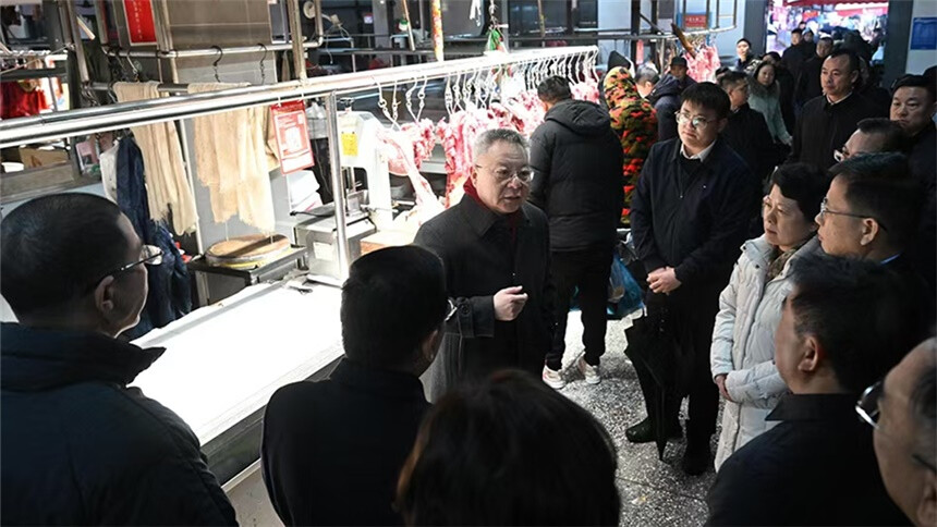 沈晓明调研春节期间保供稳价工作和文旅市场情况 加强民生保障 促进节日消费 让全省人民度过欢乐平安祥和的春节