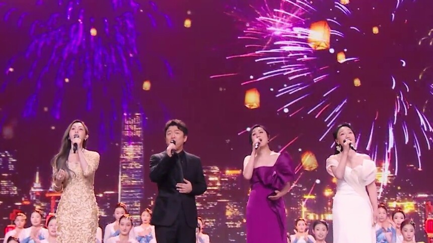 纯享版：歌曲《灯火里的中国》