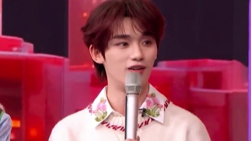 丁程鑫正是爱捣蛋的年纪