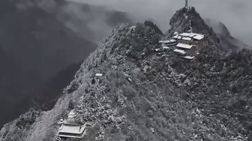 秀我中国｜山西永济：五老峰白雪覆峦 云雾如画