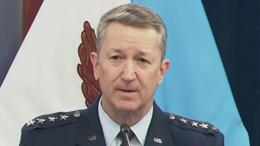 美军高官：停火只是暂时 随时准备战斗