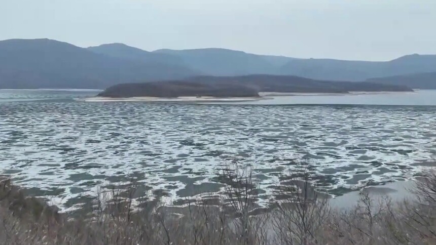 黑龙江牡丹江：镜泊湖迎来“文开湖” 景色如画