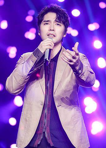 《歌手》2019第7期原音重现:吴青峰《逃亡》