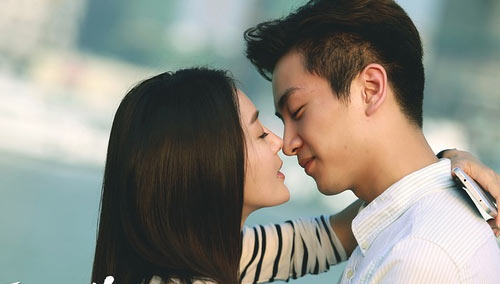 《睡在我上铺的兄弟》预告 陈晓秦岚甜蜜拥吻上演"姐弟恋"-电影-高清