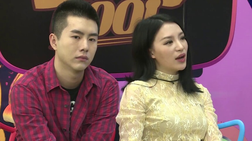 何丽自曝屡遭舟奕博利用直指其心机深重暗地插刀