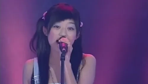 2005超级女声郑州唱区50进20晋级赛:宋琳美颜来袭清新演唱《当你》