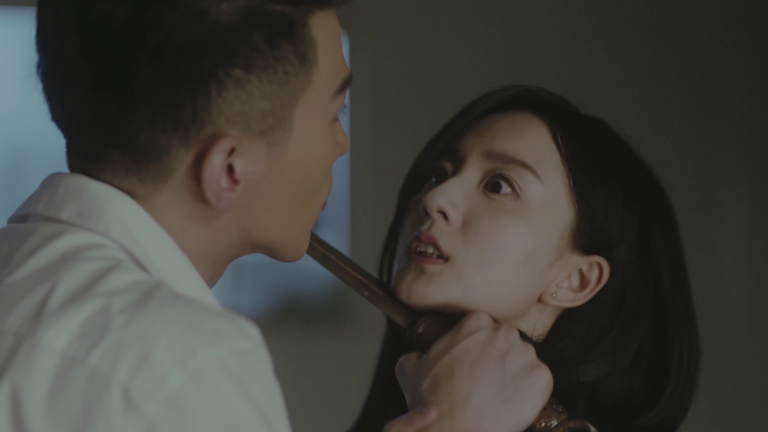 叶故快来！杨牧用匕首挟持夏曦
