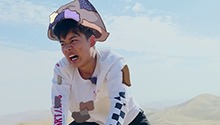 恐高李毅轩发型全乱了