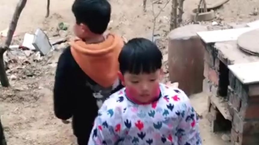 他们叫我来吃饭，你说这是个什么菜？？