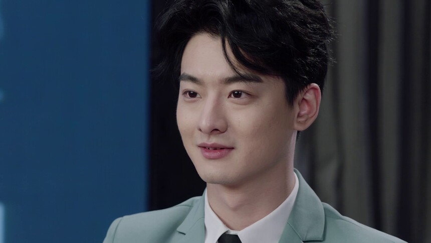 孙晴一辩立论陈词姚申宠溺笑停不下来