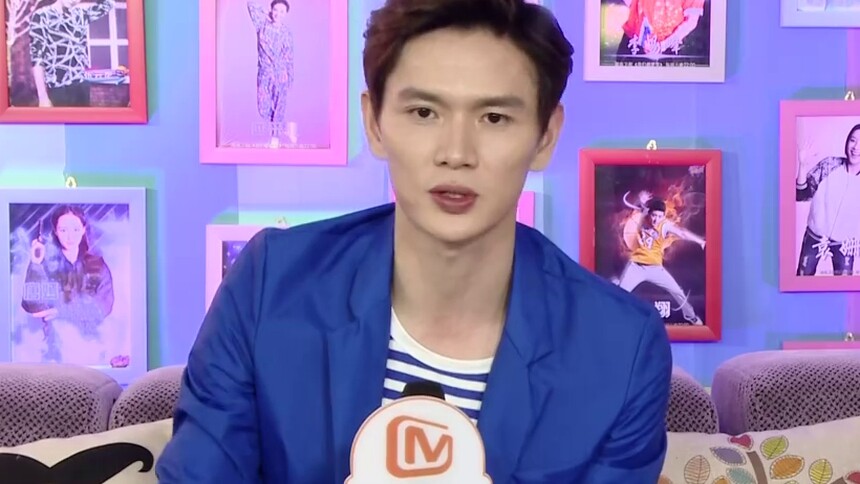 播放00鲍春来坦言:黄晓明张亮很随和