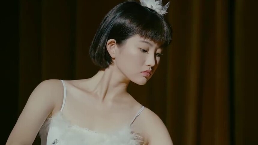 那年夏天有风吹过第3集看点白一涵文艺汇演表演芭蕾独舞赢得满场喝彩