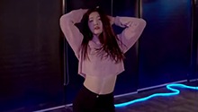 张馨允《Senorita》练习室