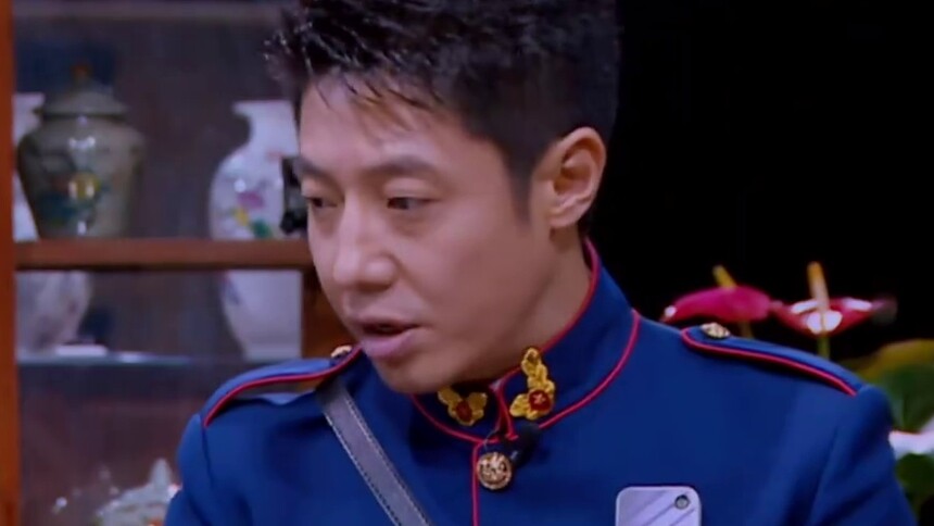 《明星烧脑时间》撒贝宁"撒参谋"上演制服诱惑 一身